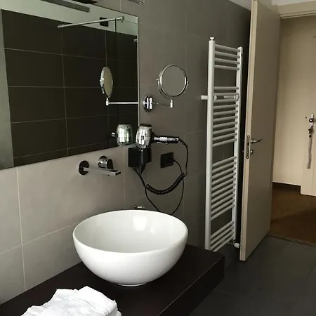 Lido 3* Angera